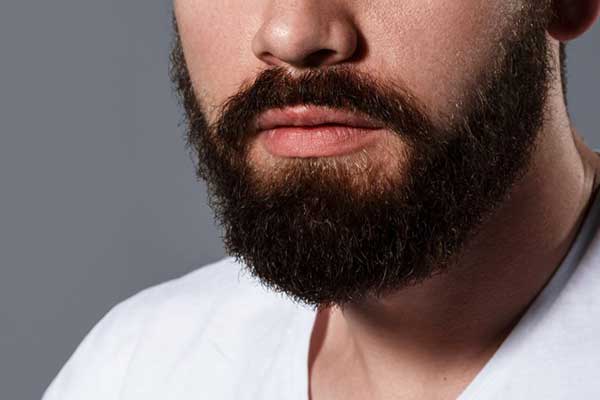 trasplante de bigote en Turquía