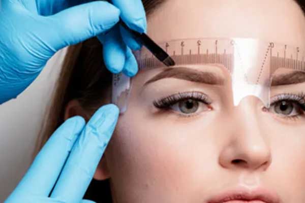 Augenbrauentransplantation in der Türkei